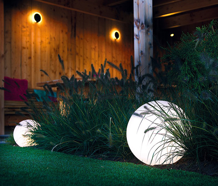 Luz LED Solar Exterior en Forma de Esfera con Control Remoto Tigershopping